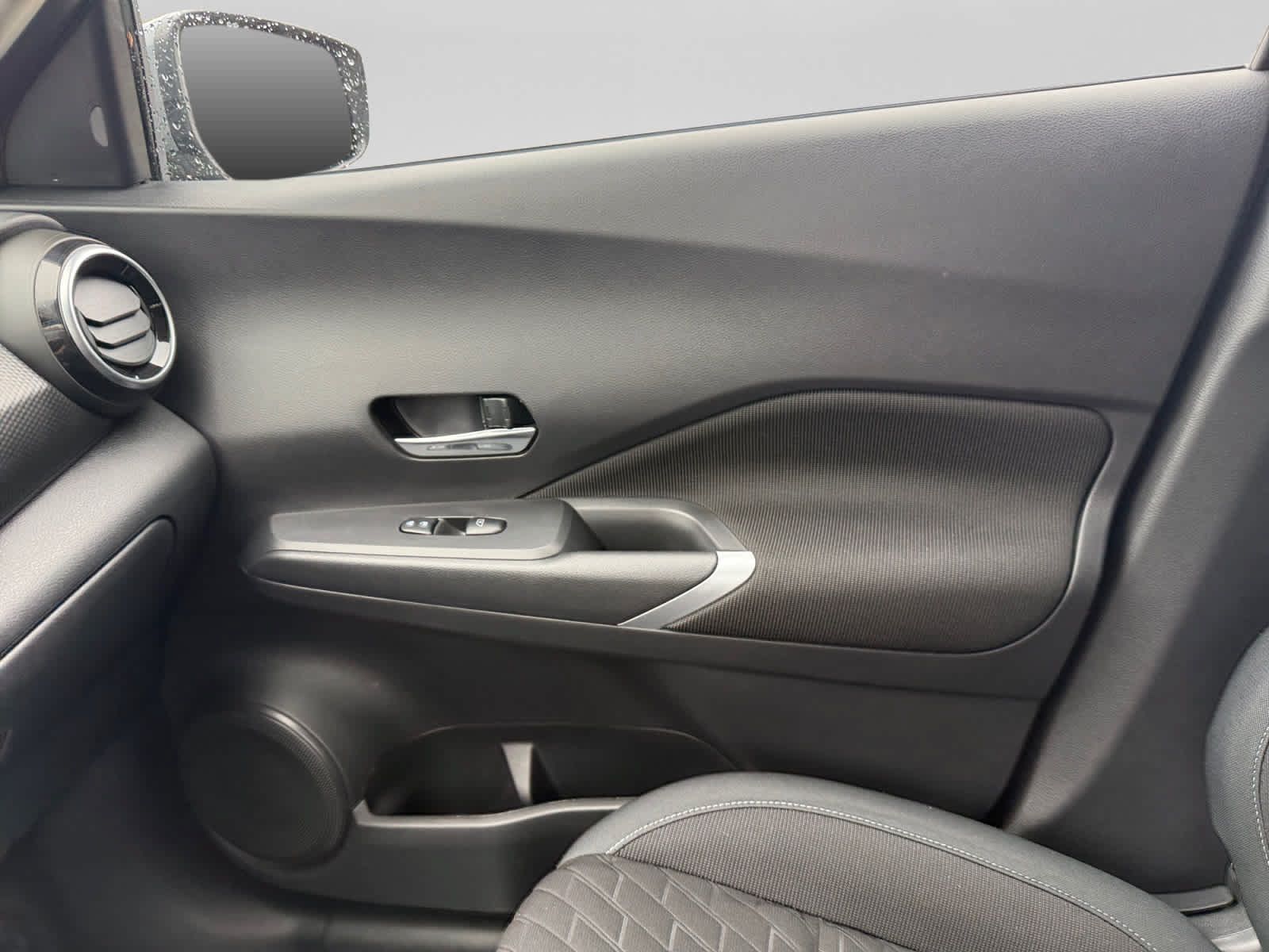 Used 2023 Nissan Kicks SV FWD image 20