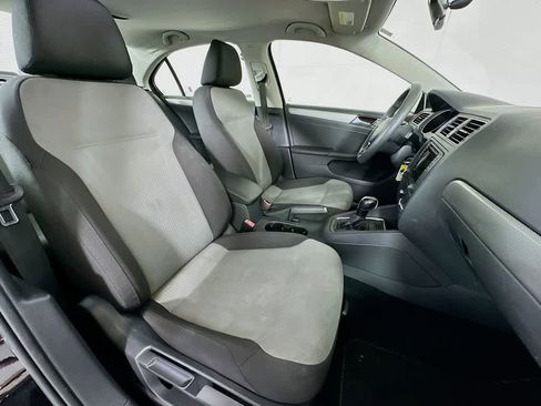 Used 2018 Volkswagen Jetta S image 13