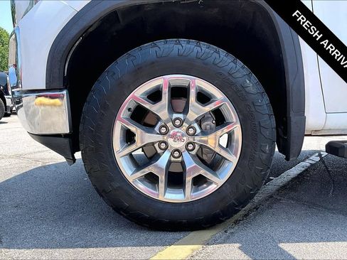 Used 2020 GMC Sierra 1500 SLT w/ X31 Off-Road Package AWD/4WD image 33