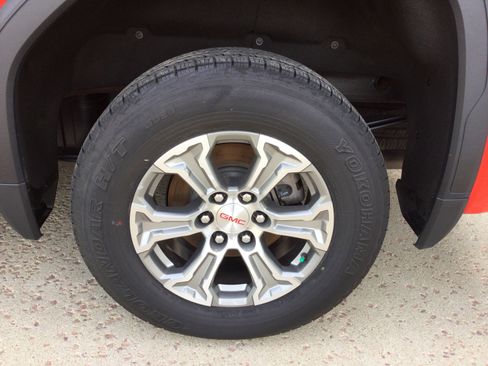 Used 2020 GMC Sierra 1500 SLT w/ X31 Off-Road Package image 5