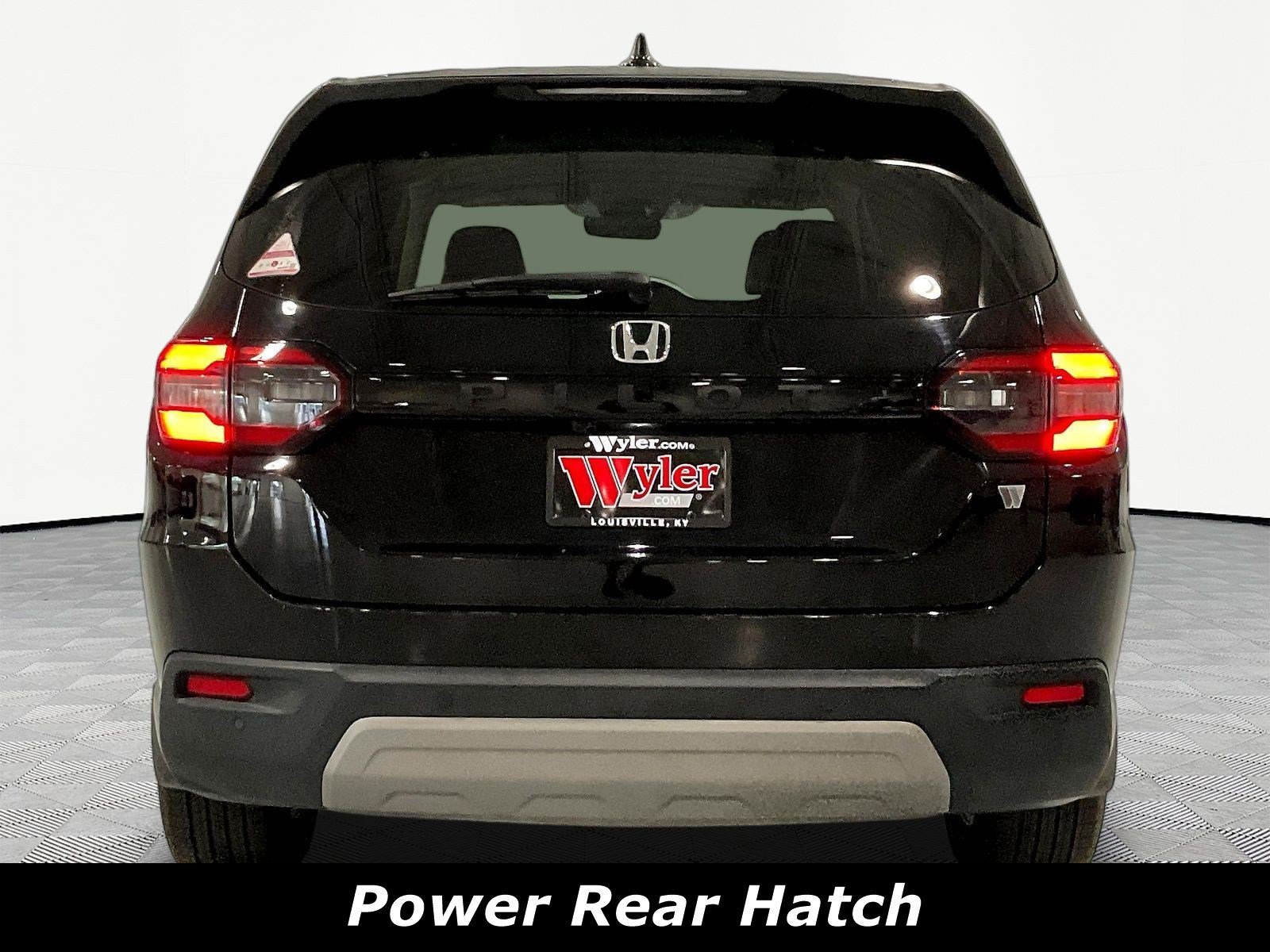 Used 2025 Honda Pilot EX-L image 5