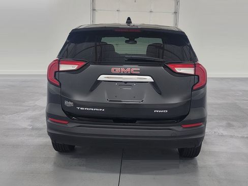 Used 2022 GMC Terrain SLE image 7