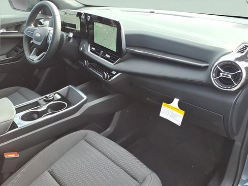 New 2026 Chevrolet Equinox LT w/ Safety and Technology Package FWD image 21