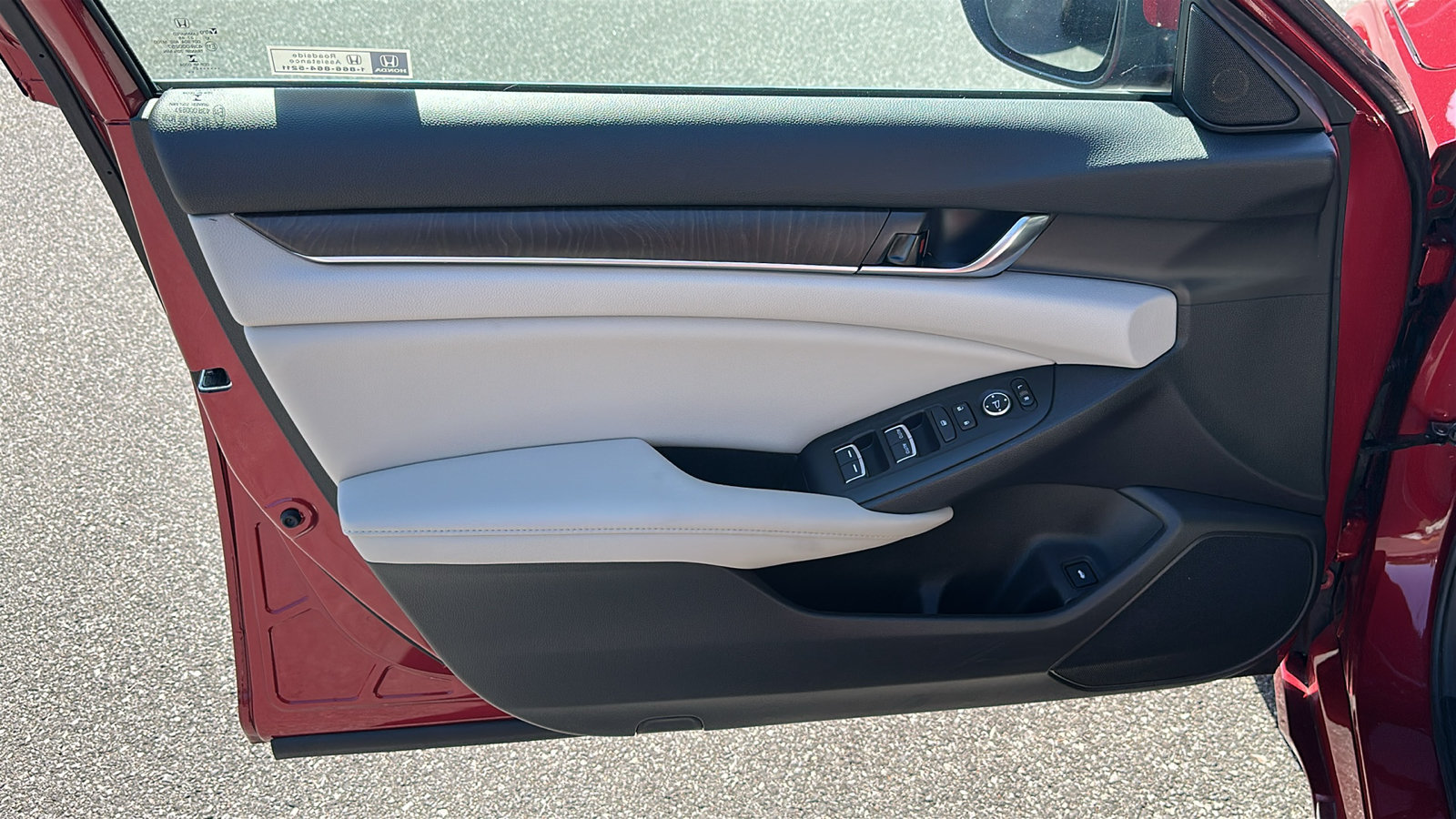 Used 2021 Honda Accord EX image 15
