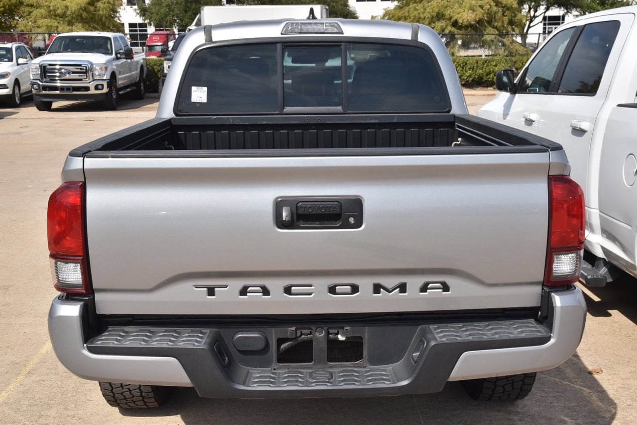 Used 2018 Toyota Tacoma SR w/ SR Convenience Package RWD image 7
