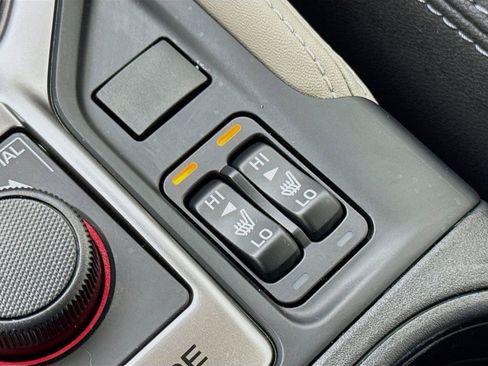 Used 2024 Subaru Forester Premium image 20