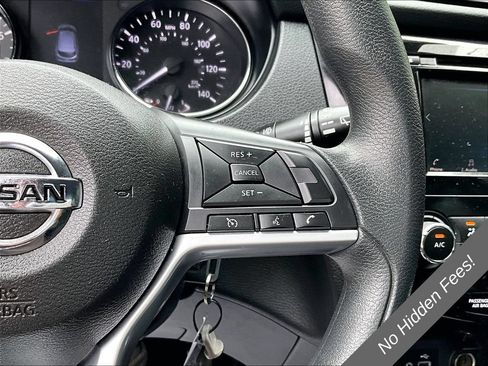 Used 2020 Nissan Rogue Sport S FWD image 17