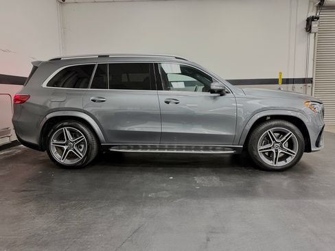 Used 2025 Mercedes-Benz GLS 450 4MATIC image 5