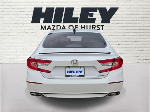 Used 2022 Honda Accord Sport image 5