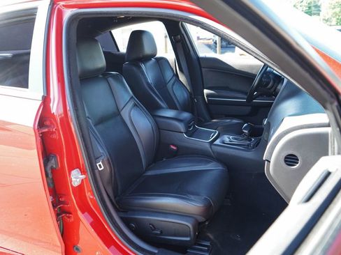 Used 2022 Dodge Charger SXT w/ Leather Interior Group RWD image 12