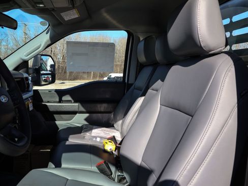 New 2024 Ford F550 XL image 23