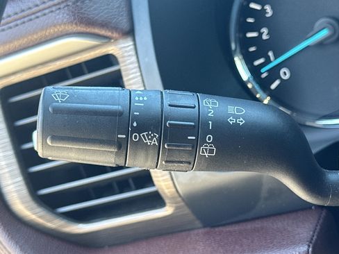 Used 2024 Ford Expedition Max Limited image 23