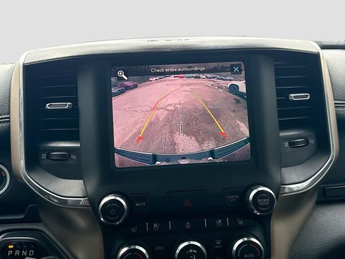 Used 2019 RAM 1500 Laramie AWD/4WD image 13