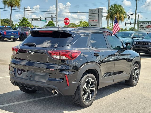 Used 2023 Chevrolet TrailBlazer RS w/ Sun and Liftgate Package FWD image 6
