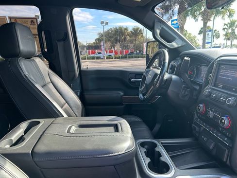 Used 2022 Chevrolet Silverado 2500 High Country w/ Z71 Off-Road Package image 22