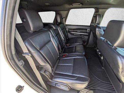 Used 2019 Ford Expedition XLT w/ Equipment Group 202A image 24