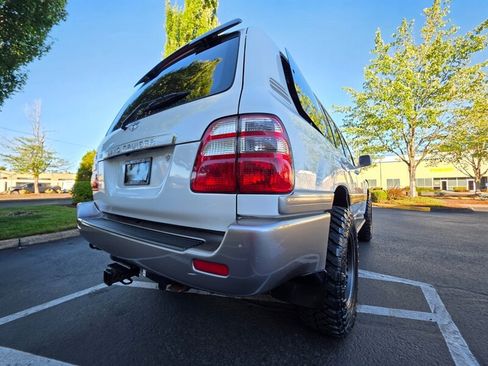 Used 2003 Toyota Land Cruiser w/ Convenience Pkg AWD/4WD image 12