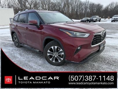 Used 2023 Toyota Highlander XLE