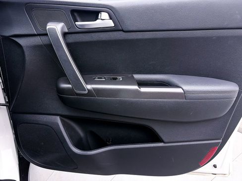 Certified 2022 Kia Sportage LX FWD image 31