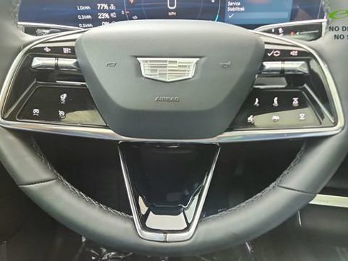 Used 2025 Cadillac Lyriq Sport AWD/4WD image 42