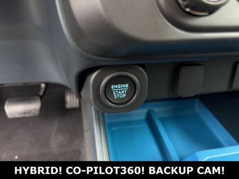 New 2025 Ford Maverick XLT image 9