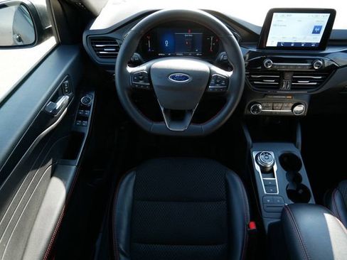 Used 2025 Ford Escape ST-Line AWD/4WD image 13