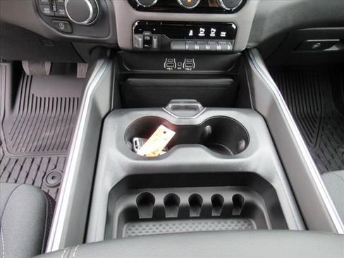 Certified 2025 RAM 1500 Big Horn image 26