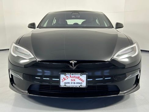 Used 2021 Tesla Model S Plaid image 2