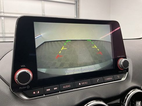 Used 2022 Nissan Sentra SV image 5