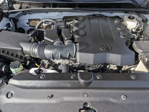 Used 2024 Toyota 4Runner TRD Off-Road Premium image 33