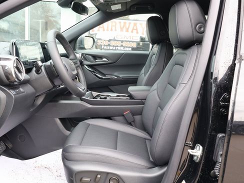 New 2026 Chevrolet Equinox LT image 12