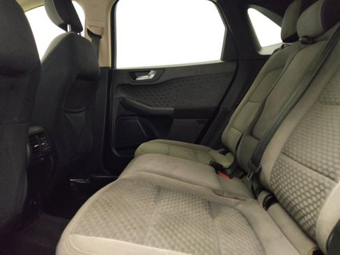 Used 2020 Ford Escape SE FWD image 18