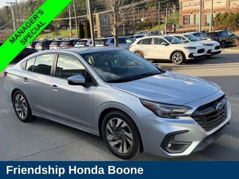 Used 2023 Subaru Legacy Limited AWD/4WD image 3