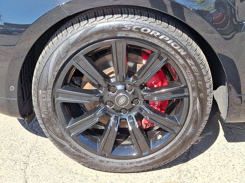 Used 2020 Land Rover Range Rover Sport HST AWD/4WD image 9