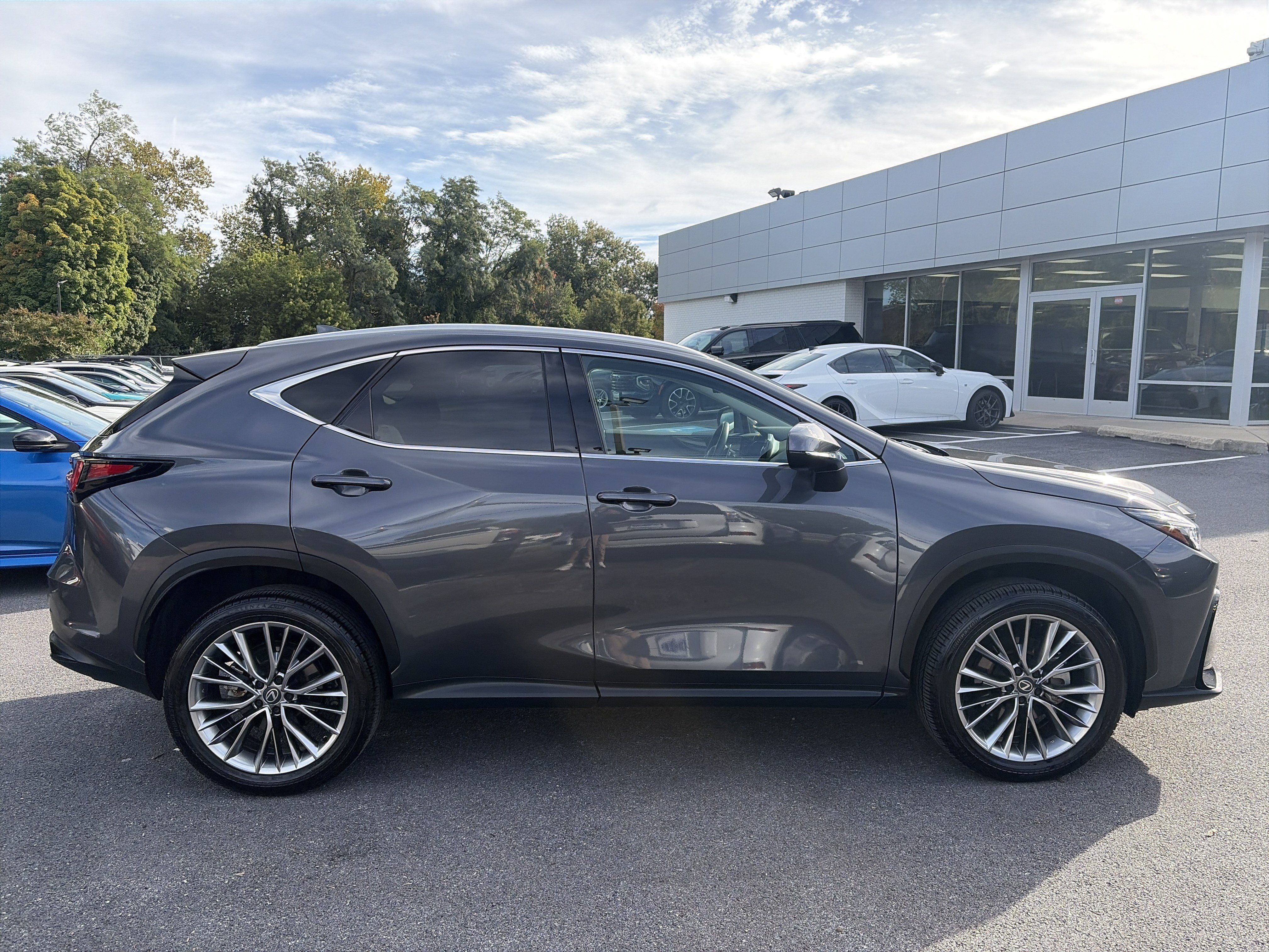 Used 2026 Lexus NX 350h AWD w/ Cold Area Package image 6