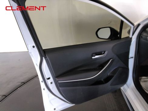 Used 2024 Toyota Corolla SE image 26