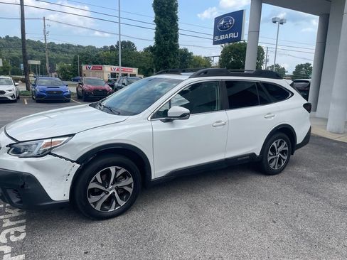 Used 2022 Subaru Outback Limited XT AWD/4WD image 4