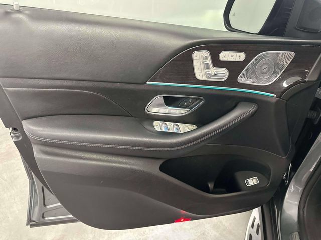 Used 2020 Mercedes-Benz GLS 450 4MATIC image 24