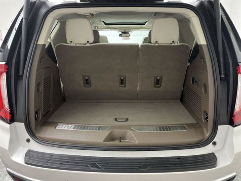 Certified 2024 GMC Yukon Denali AWD/4WD image 34
