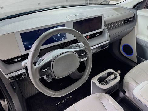 Used 2023 Hyundai Ioniq 5 SEL image 12