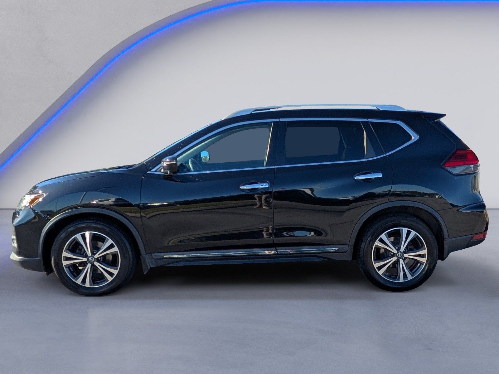 Used 2017 Nissan Rogue SL w/ SL Premium Package FWD image 6