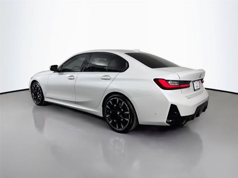 New 2026 BMW 330i Sedan w/ M Sport Package RWD image 7