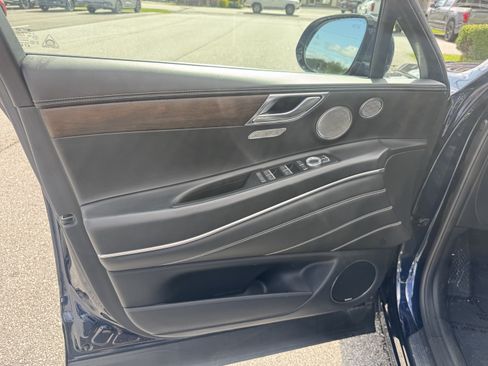Used 2022 Genesis GV80 2.5T w/ Prestige Package 04 AWD/4WD image 5