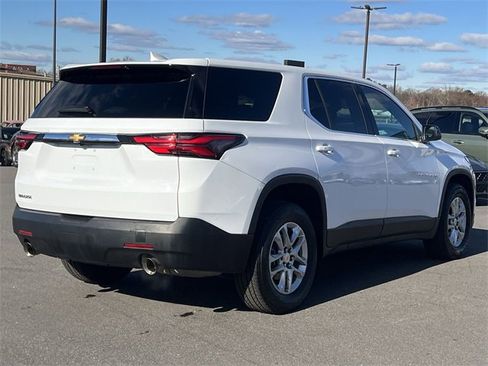 Used 2023 Chevrolet Traverse LS image 35