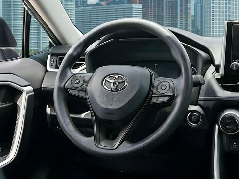 Used 2024 Toyota RAV4 XLE w/ Convenience Package FWD image 20