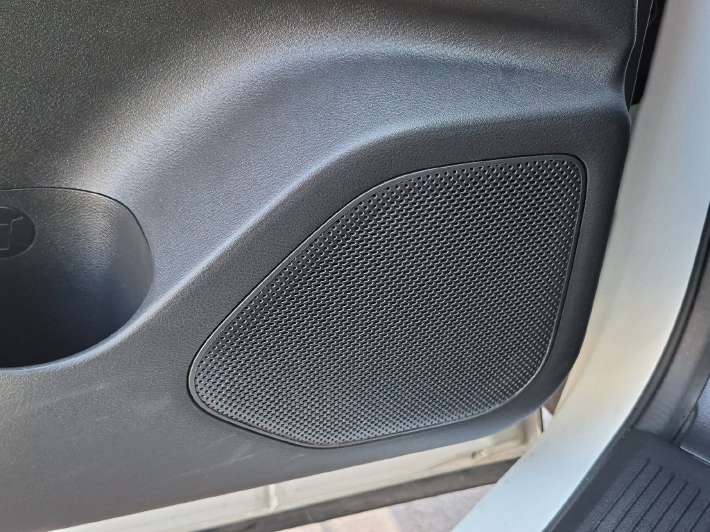 Certified 2025 Nissan Rogue SV FWD image 23