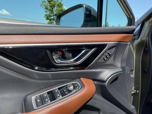 Used 2020 Subaru Outback Touring w/ Popular Package #2 AWD/4WD image 36