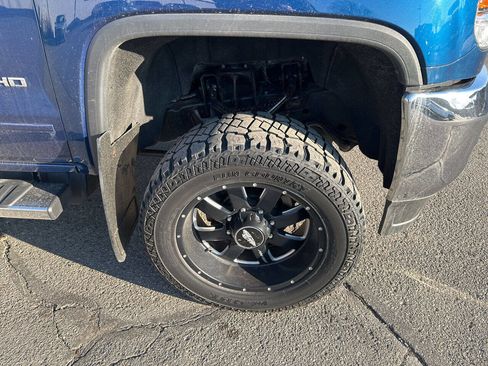 Used 2017 GMC Sierra 2500 SLE image 10