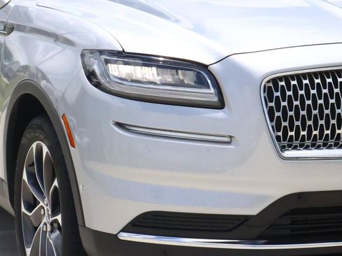 Used 2021 Lincoln Nautilus Reserve w/ Equipment Group 201A FWD image 8