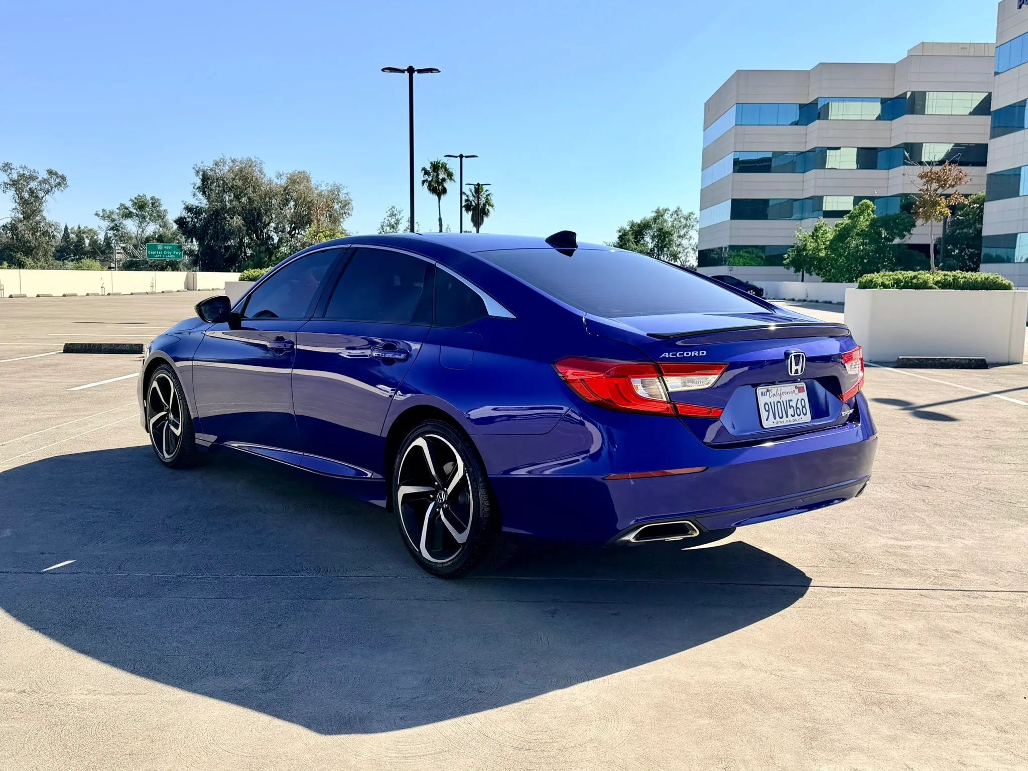 Used 2021 Honda Accord Sport image 12